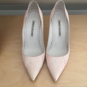 Manila Blahnik pumps